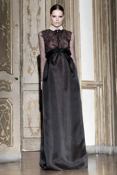 Look 28